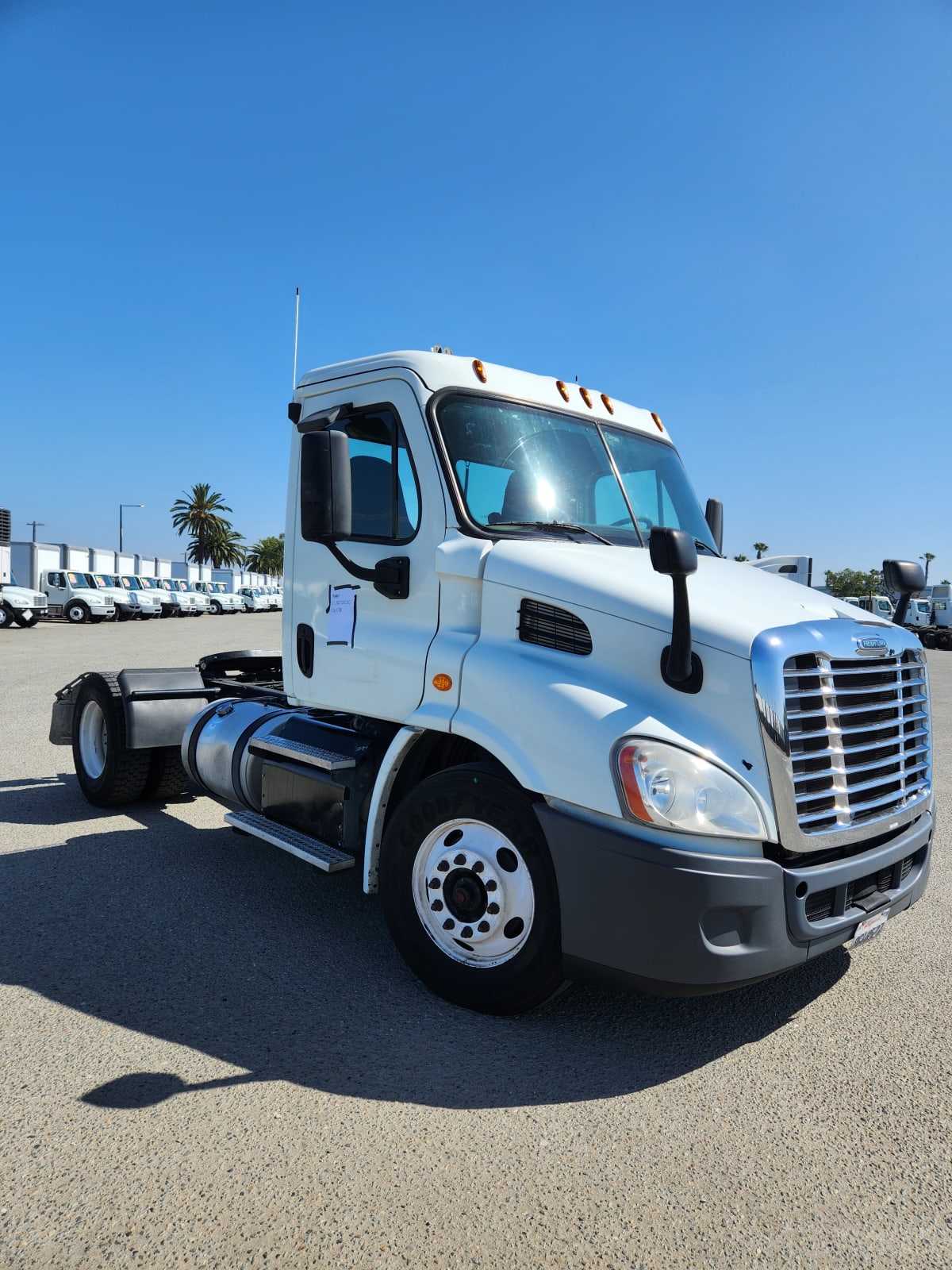 2016 Freightliner/Mercedes CASCADIA 113 650611