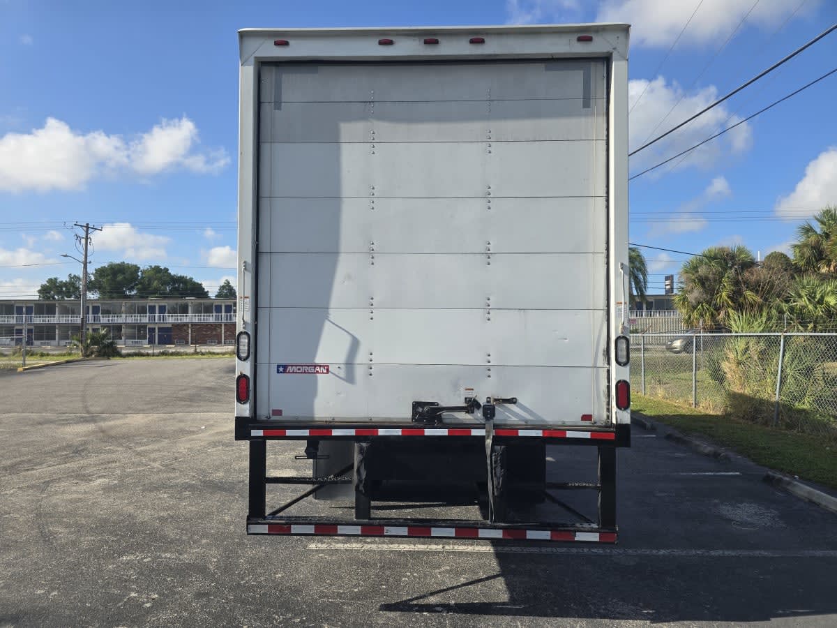 2016 Freightliner/Mercedes M2 106 650616