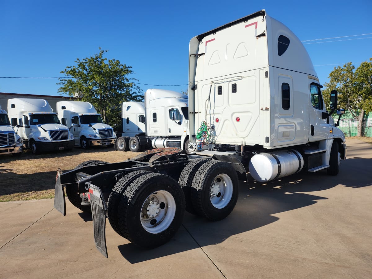 2016 Freightliner/Mercedes CASCADIA 125 650738