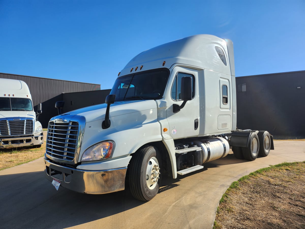 2016 Freightliner/Mercedes CASCADIA 125 650738