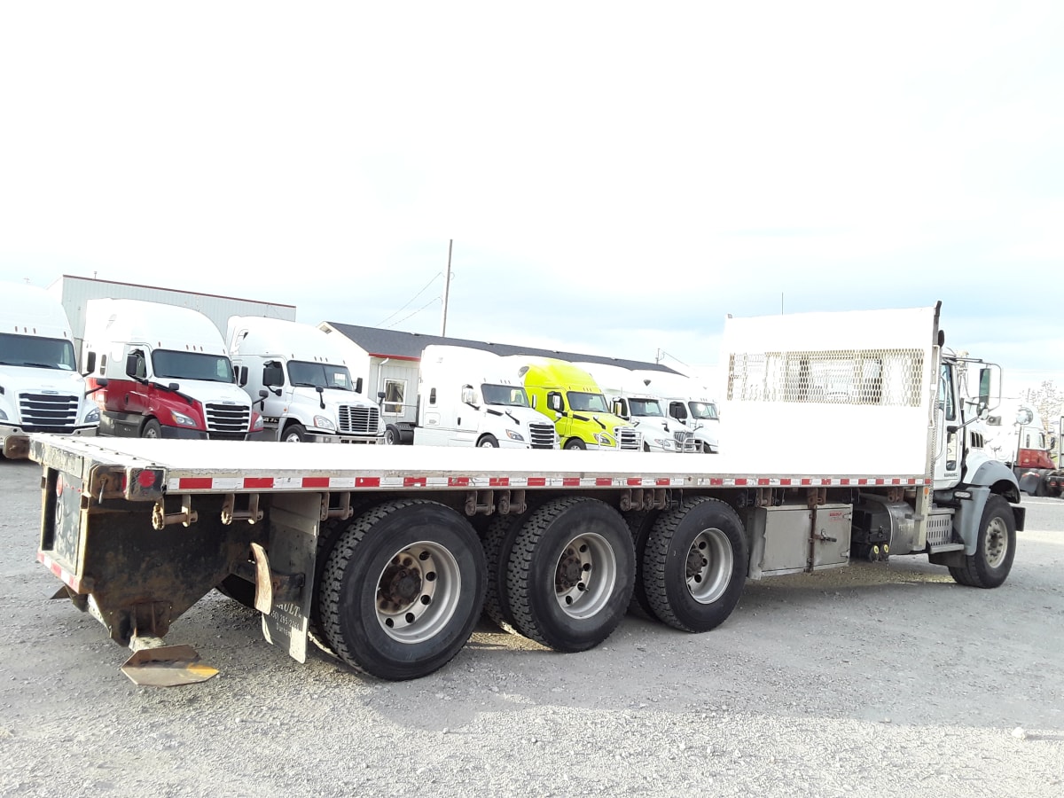 2016 Mack Trucks, Inc. GU 800 651120