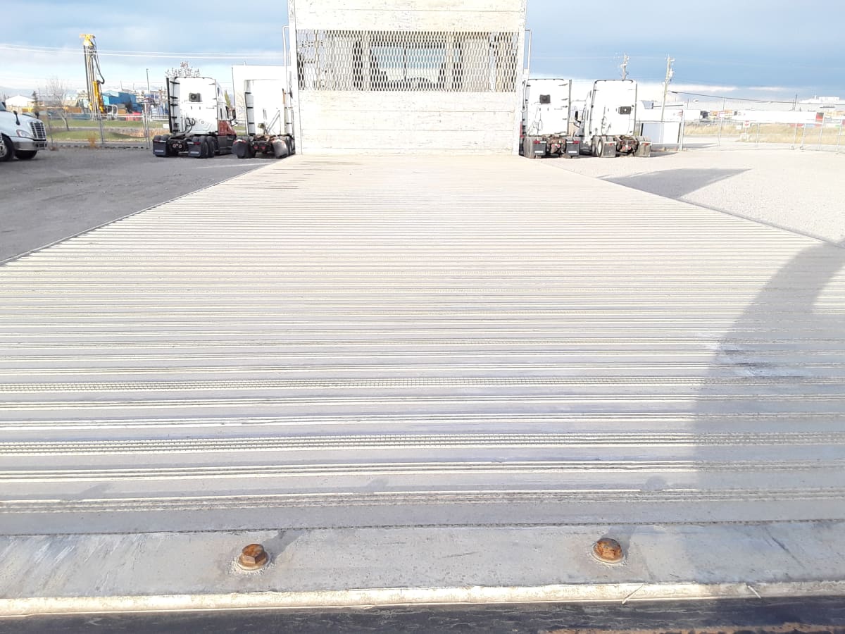 2016 Mack Trucks, Inc. GU 800 651120