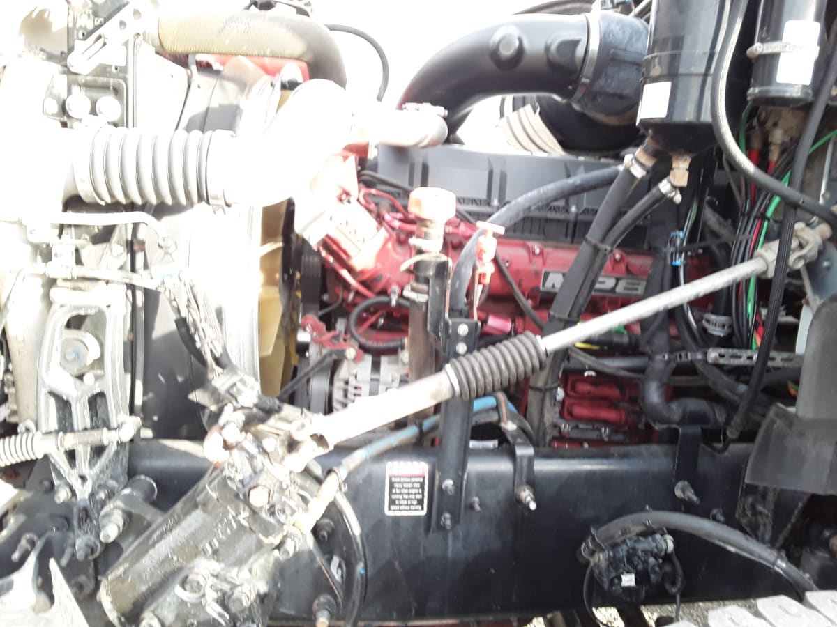 2016 Mack Trucks, Inc. GU 800 651120