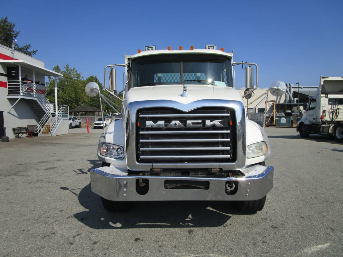 2016 Mack Trucks, Inc. GU 800 651121