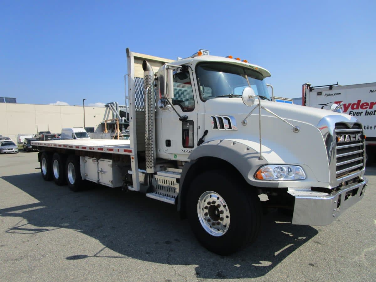 2016 Mack Trucks, Inc. GU 800 651121