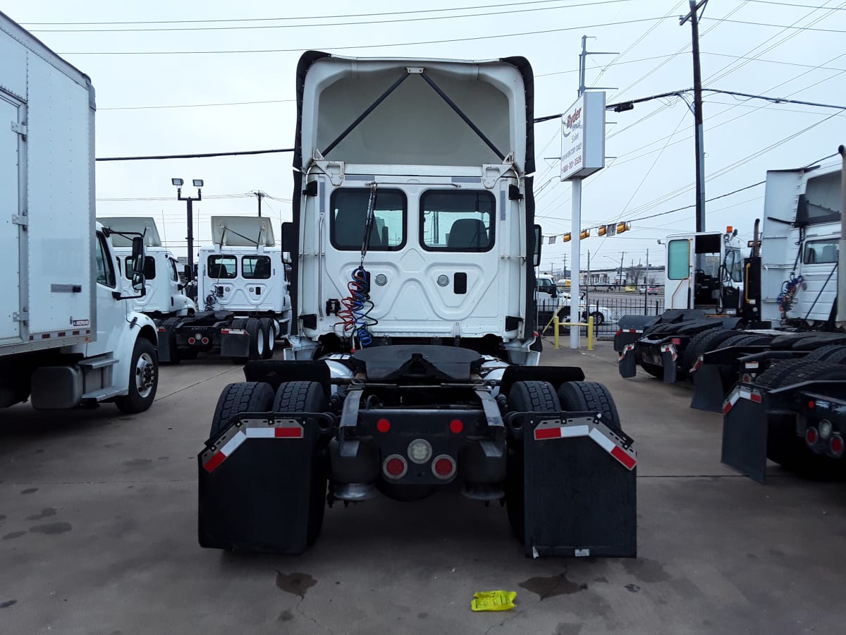 2016 Freightliner/Mercedes CASCADIA 125 651137