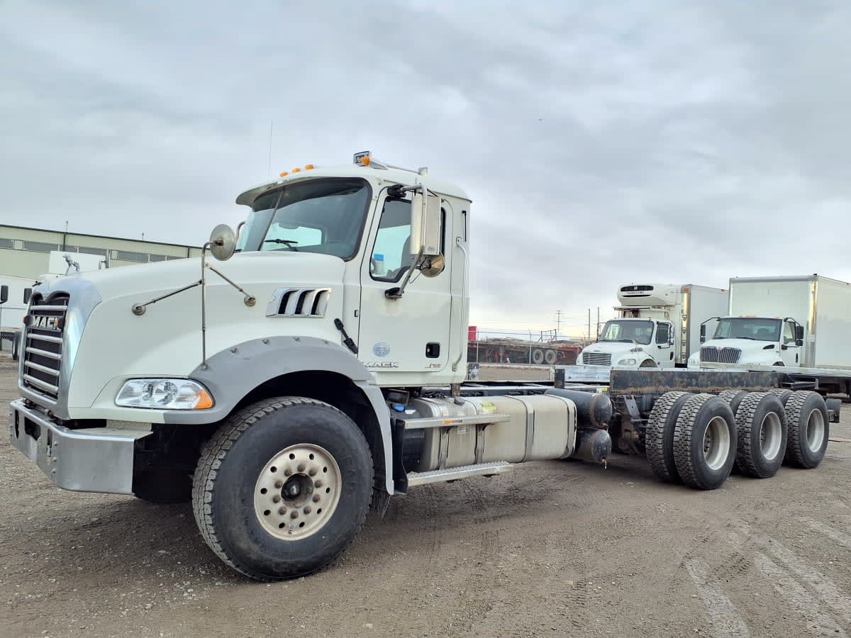 2016 MACK TRUCKS, INC. GU 800 651188