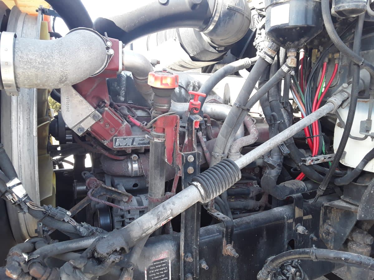 2016 Mack Trucks, Inc. GU813 651227