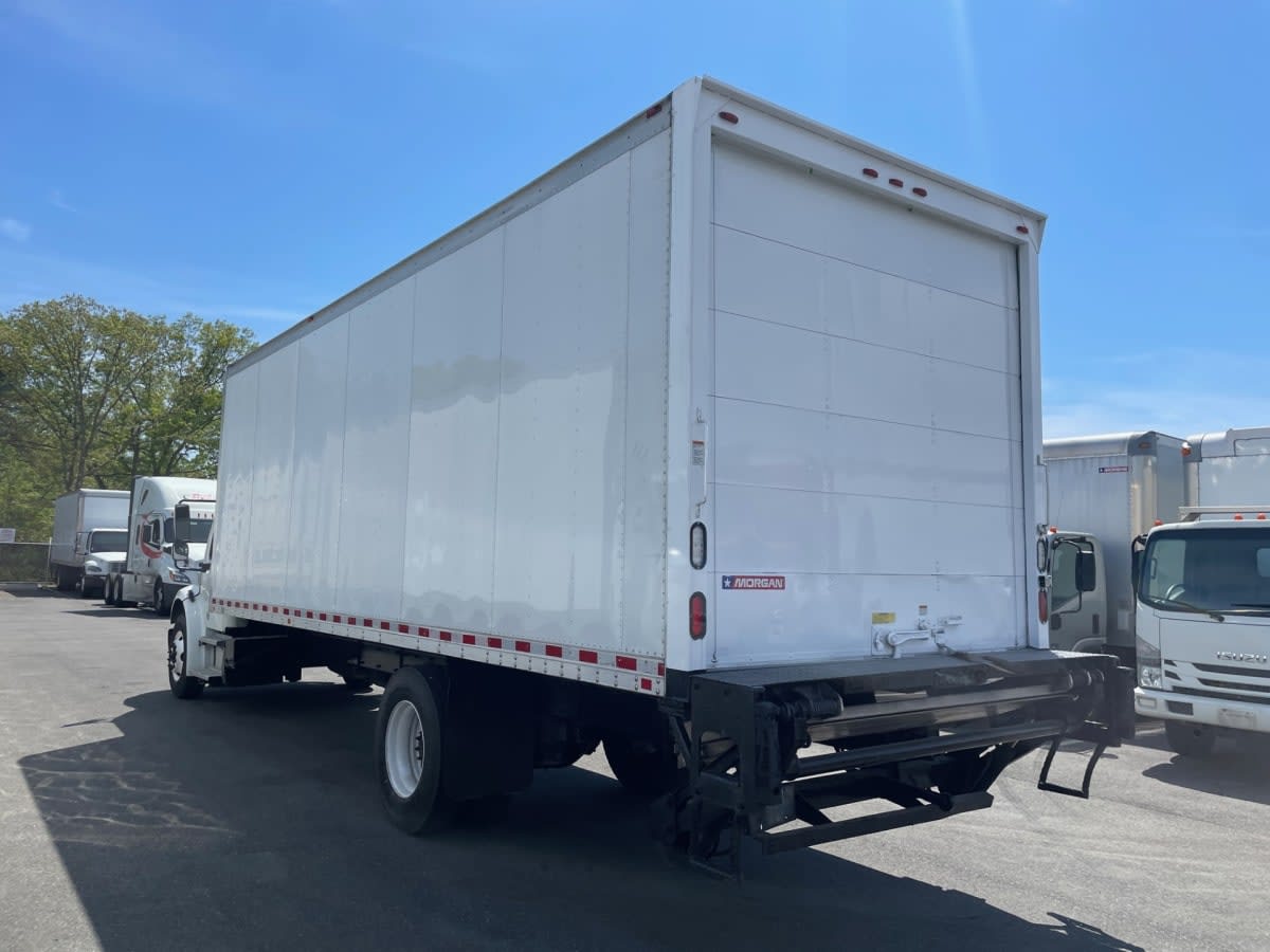 2016 Freightliner M2 106 651275