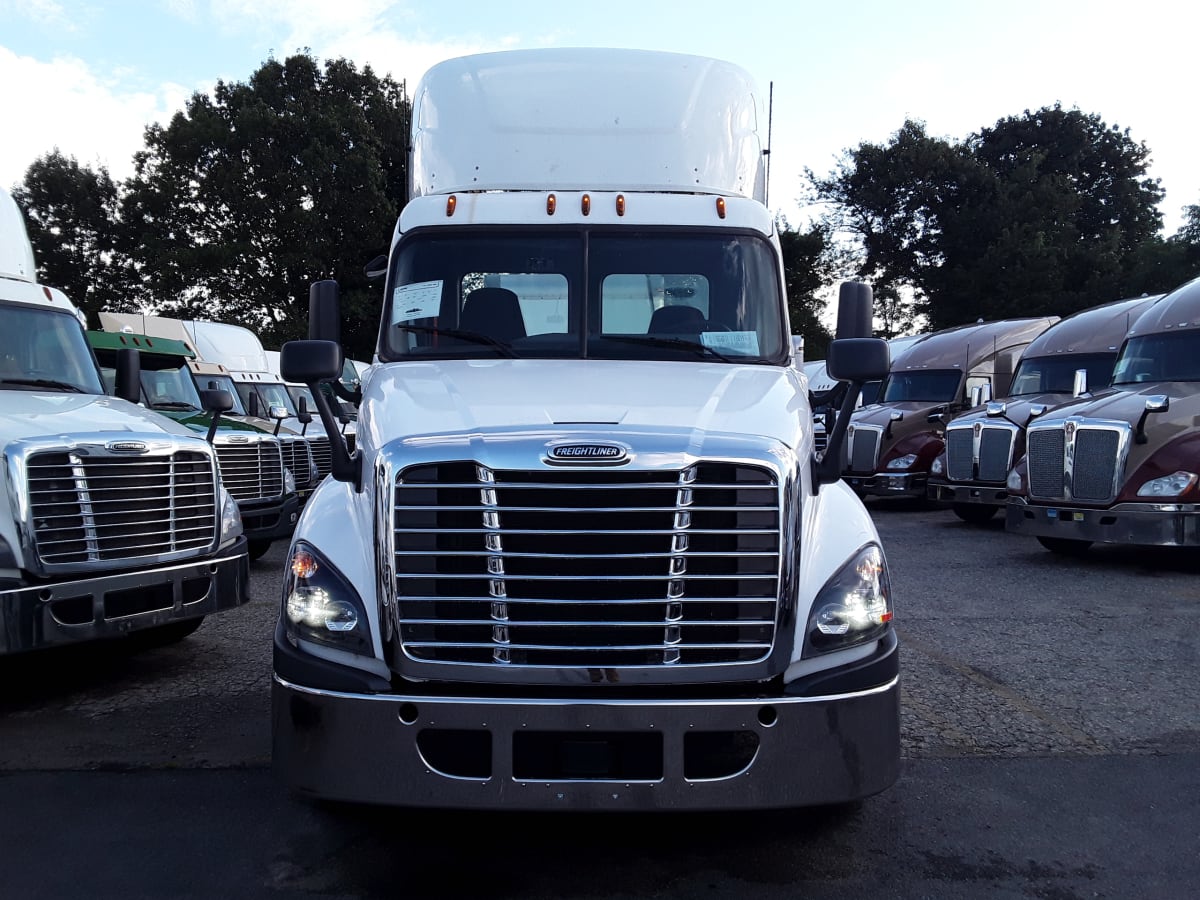 2016 Freightliner/Mercedes CASCADIA 125 651381