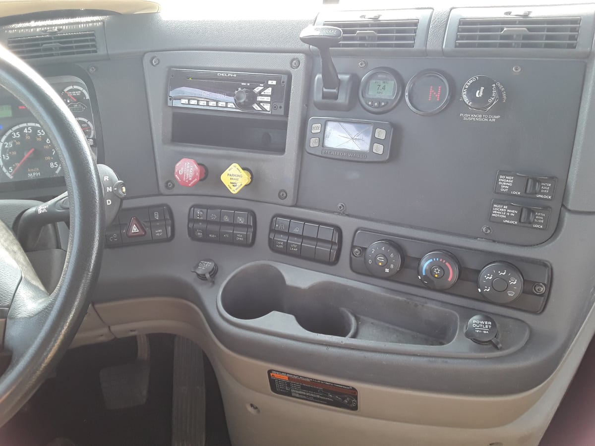 2016 Freightliner/Mercedes CASCADIA 125 651382