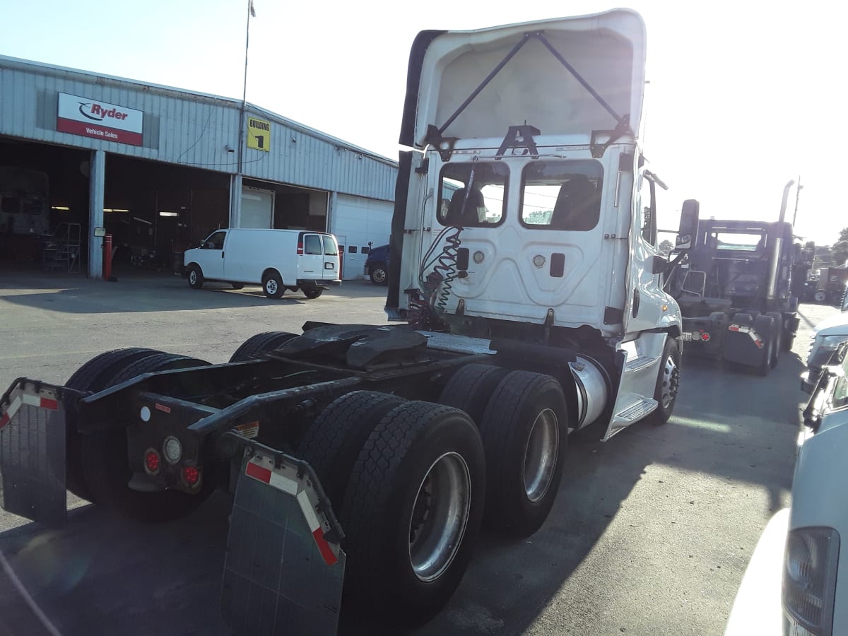 2016 Freightliner/Mercedes CASCADIA 125 651383