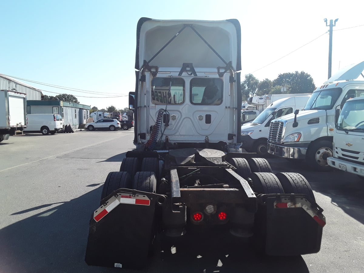 2016 Freightliner/Mercedes CASCADIA 125 651389