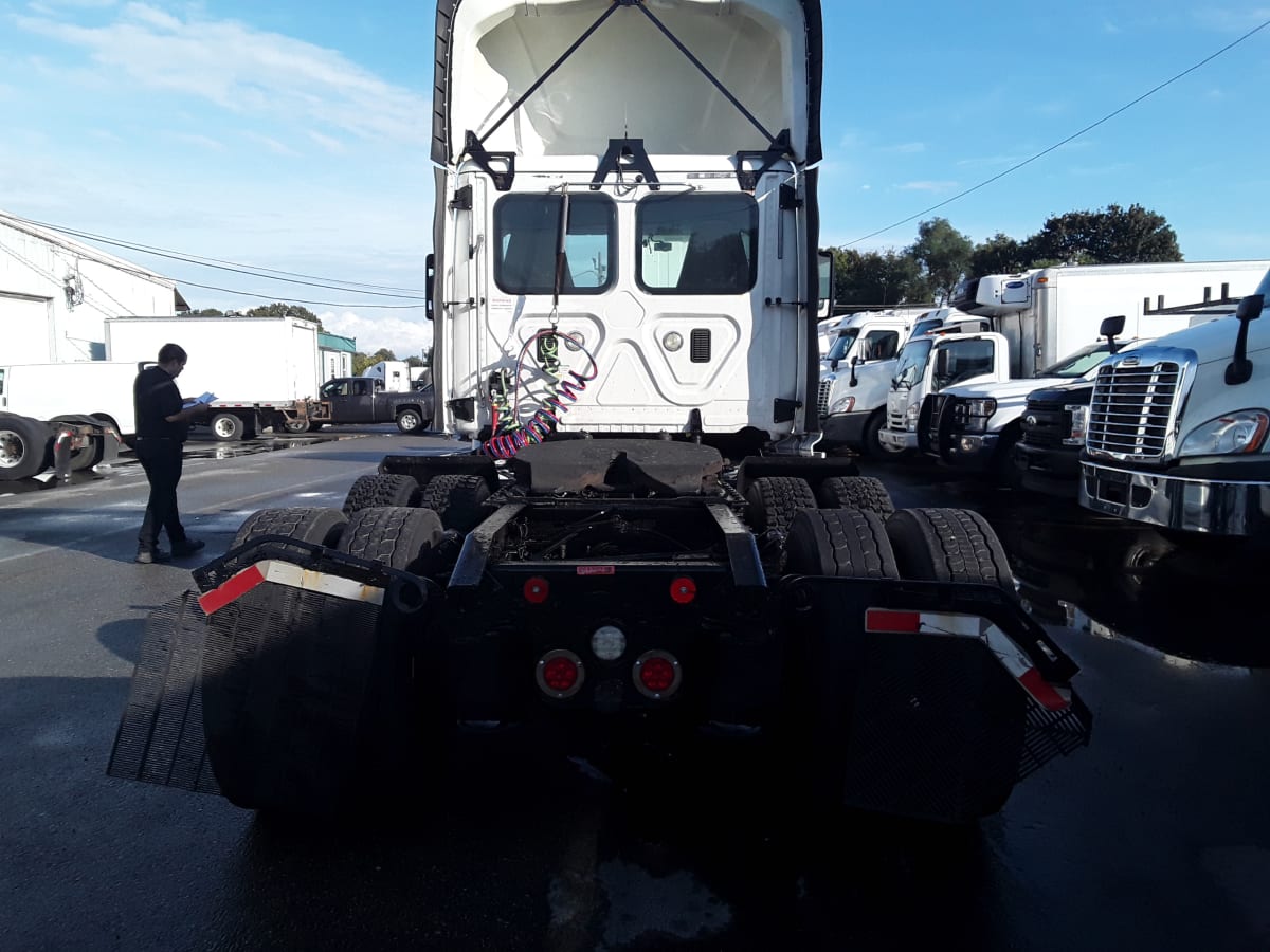 2016 Freightliner/Mercedes CASCADIA 125 651392