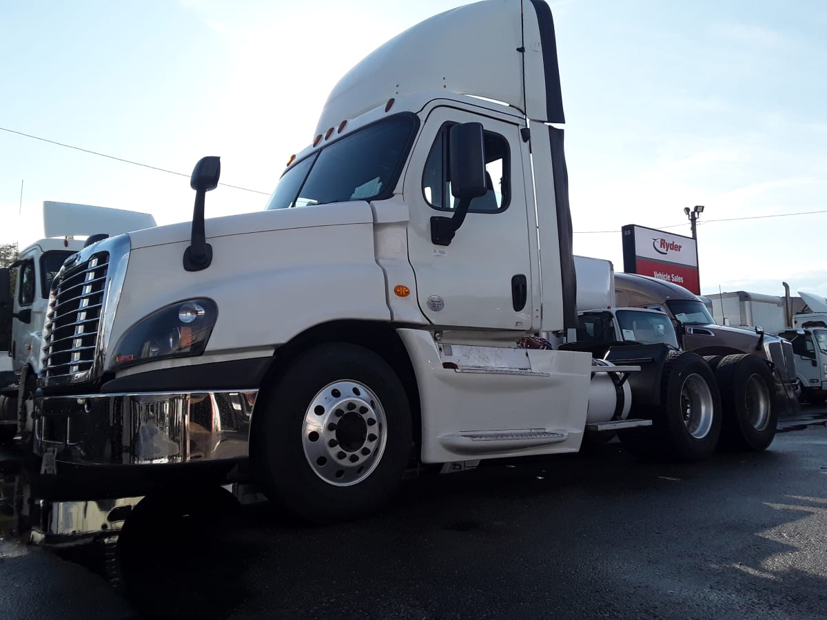 2016 Freightliner/Mercedes CASCADIA 125 651392