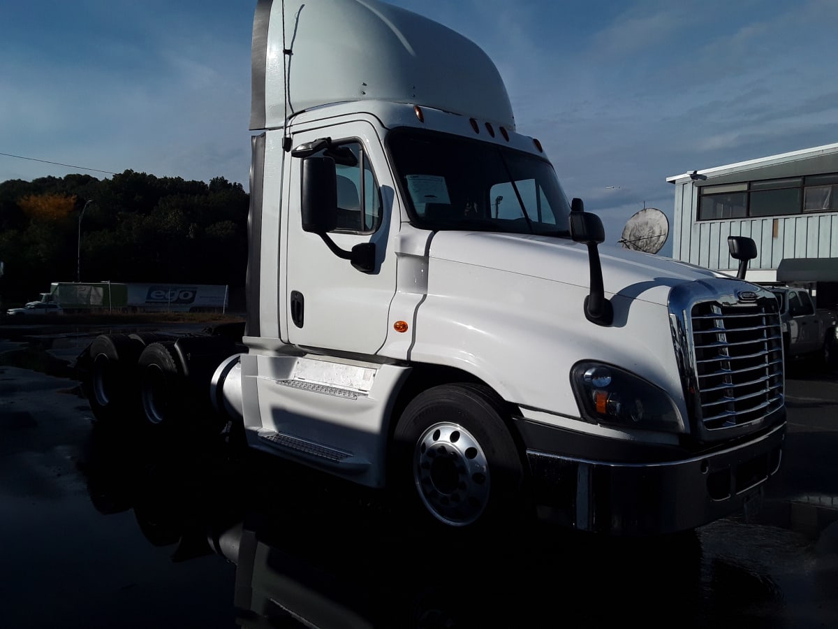 2016 Freightliner/Mercedes CASCADIA 125 651392