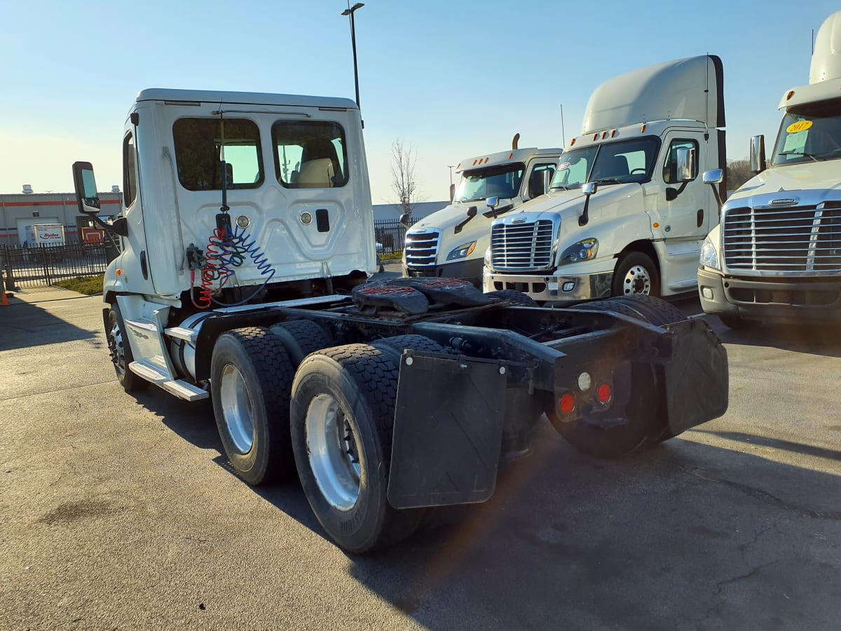 2016 Freightliner/Mercedes CASCADIA 125 651438