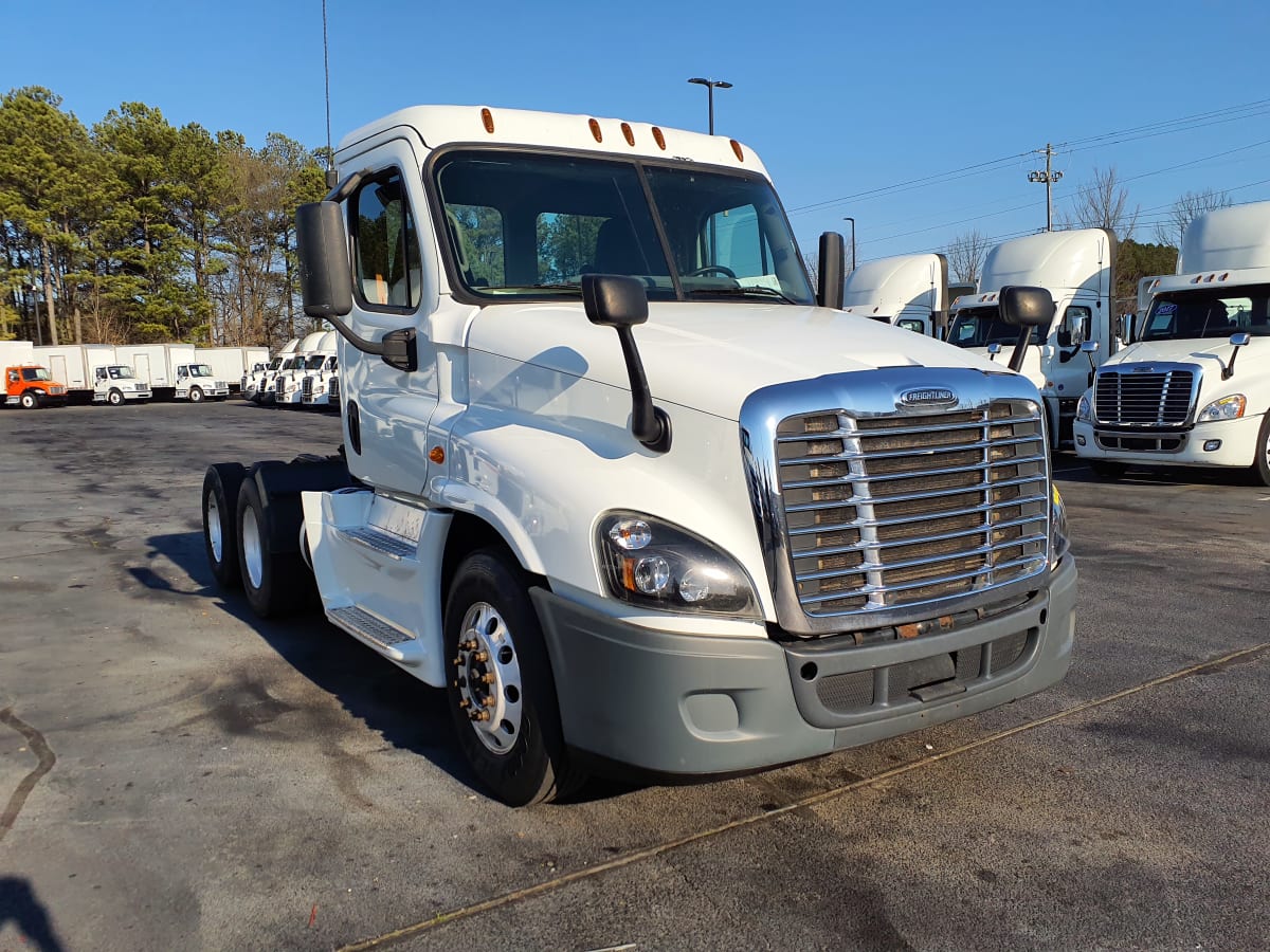 2016 Freightliner/Mercedes CASCADIA 125 651438