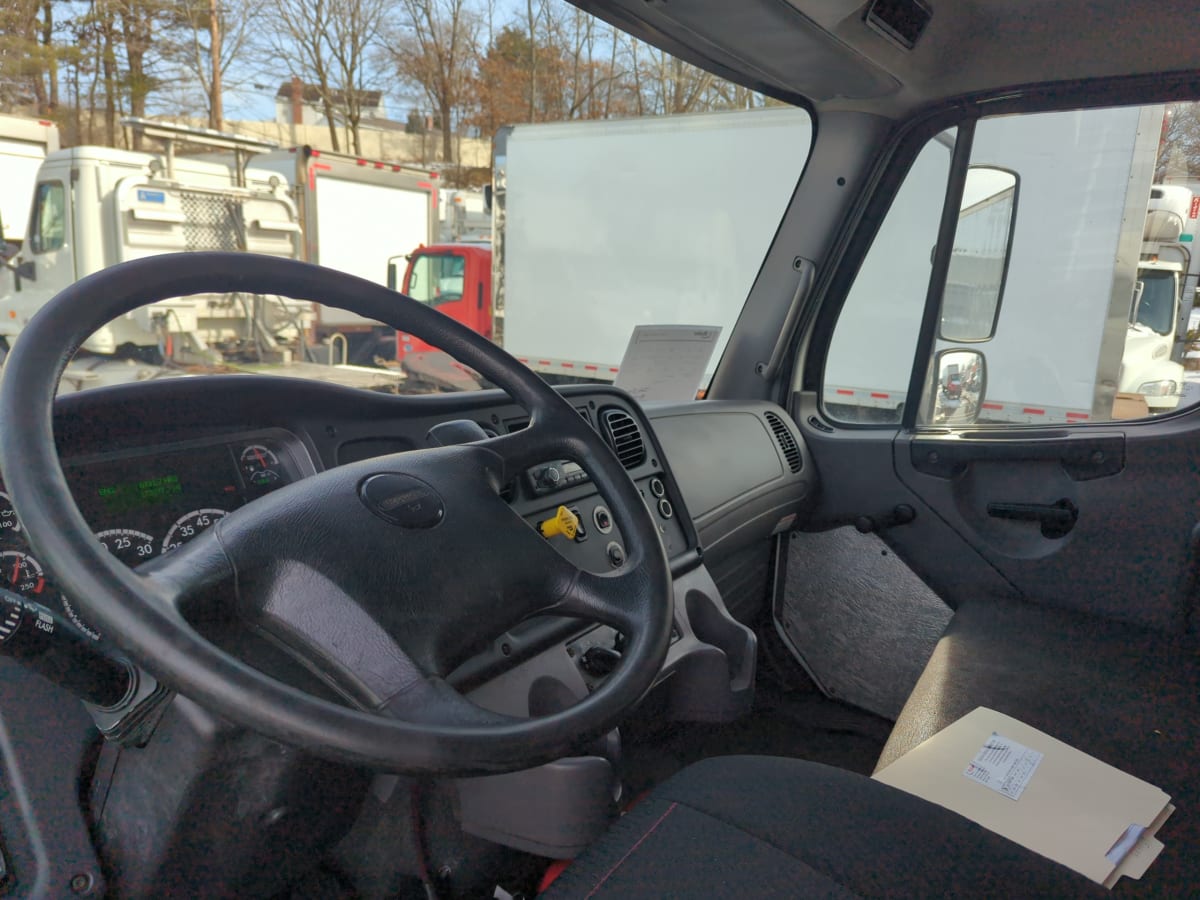 2016 Freightliner/Mercedes M2 106 651483
