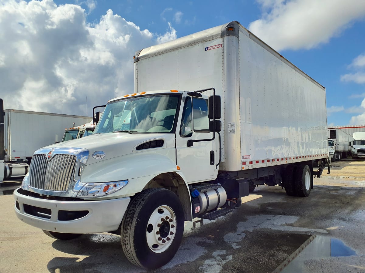 2016 Navistar International 4300 651555