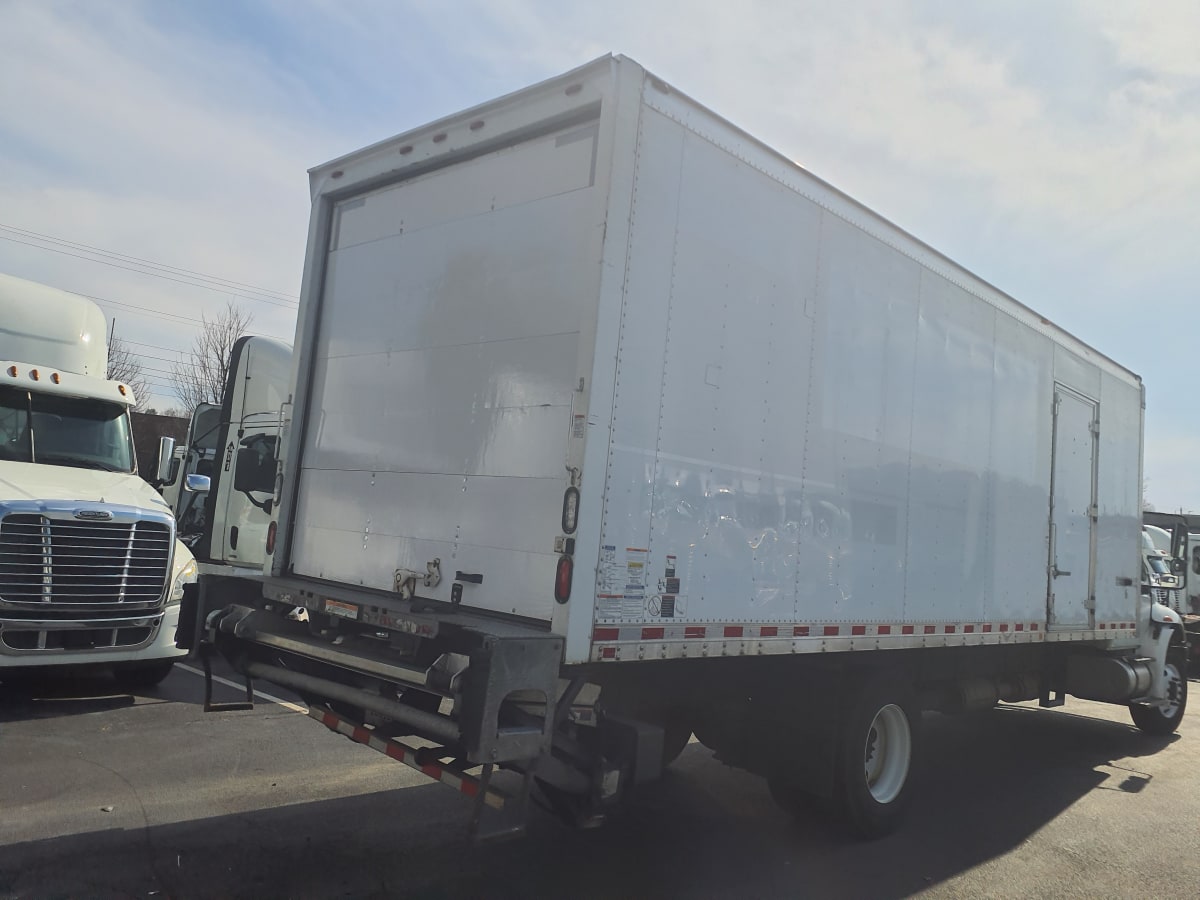 2016 Navistar International 4300 651575