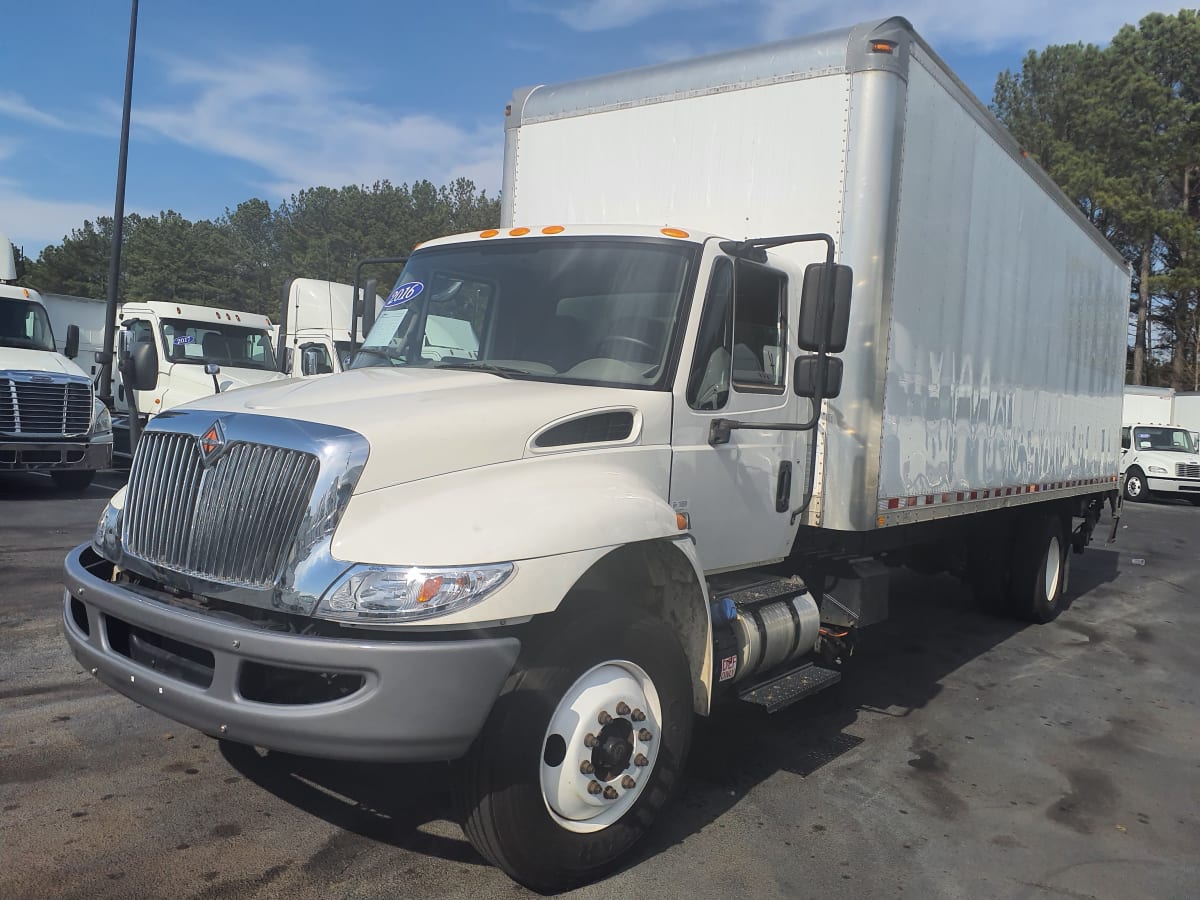 2016 Navistar International 4300 651575