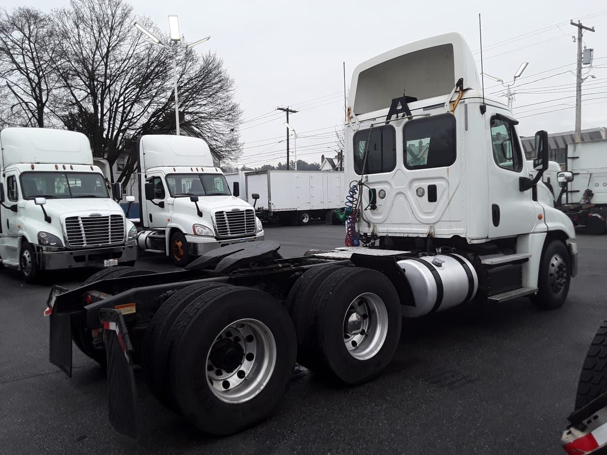 2016 Freightliner/Mercedes CASCADIA 125 651652