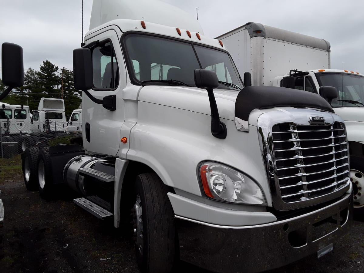 2016 Freightliner/Mercedes CASCADIA 125 651666