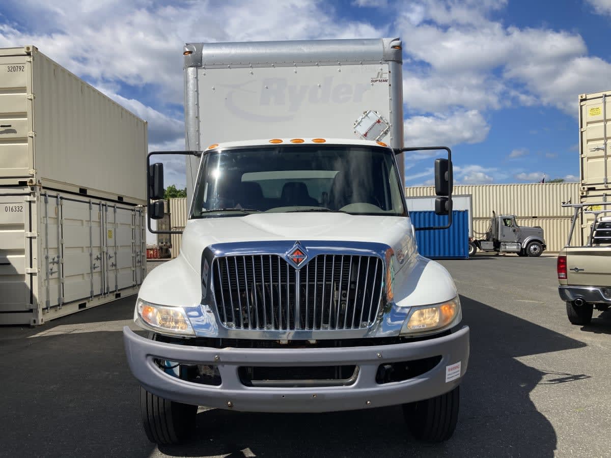 2016 International 4300 in Springfield, MA — photo 2