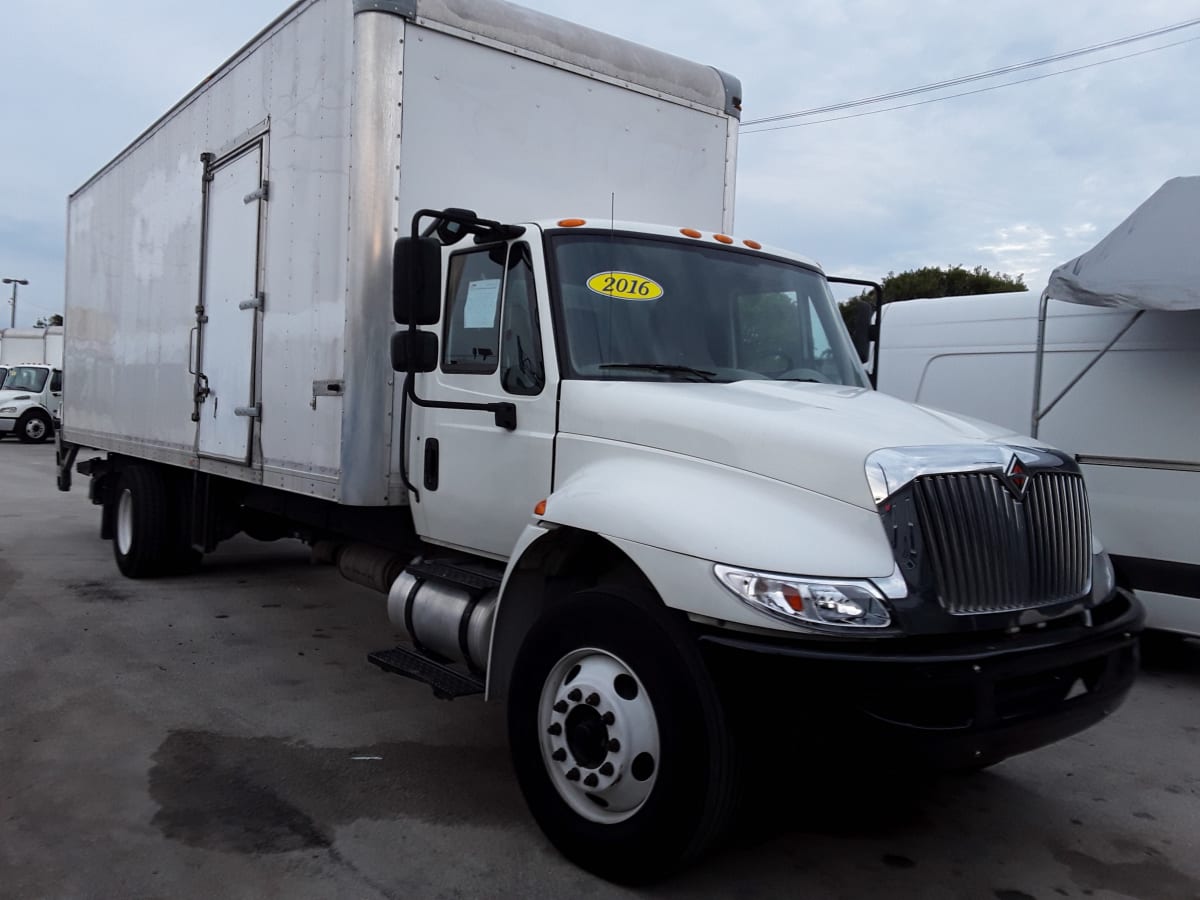 2016 Navistar International 4300 651834