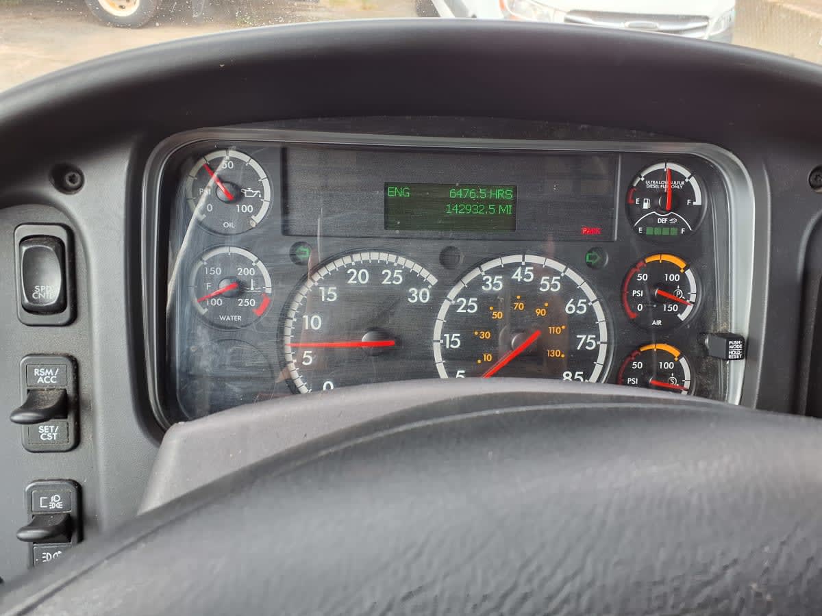 2016 Freightliner M2 106 651966