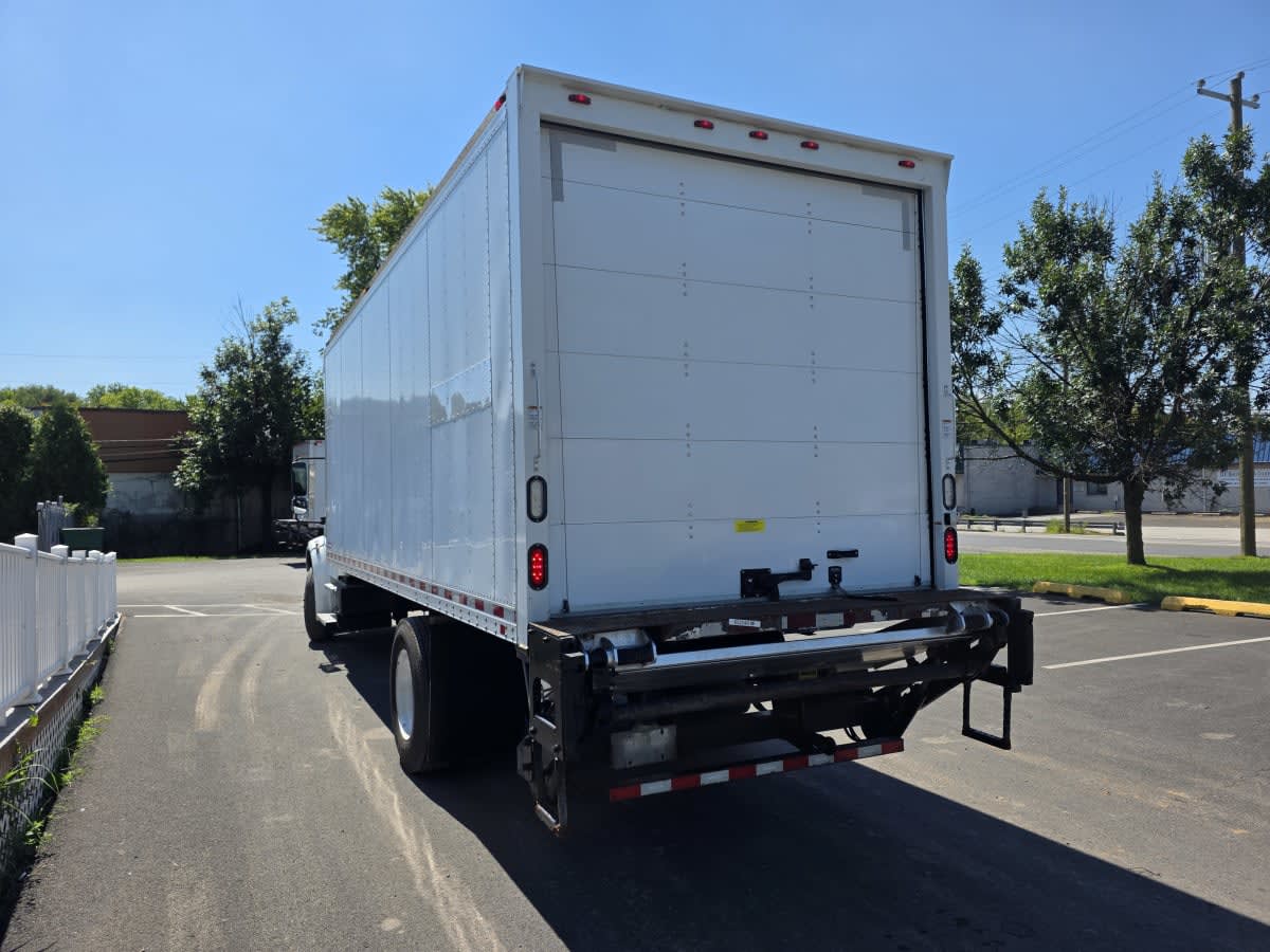 2016 Freightliner/Mercedes M2 106 652048