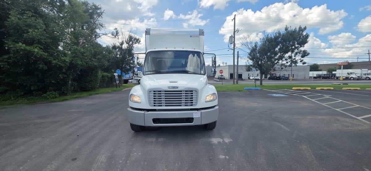 2016 Freightliner M2 106 in Bensalem, PA — photo 2
