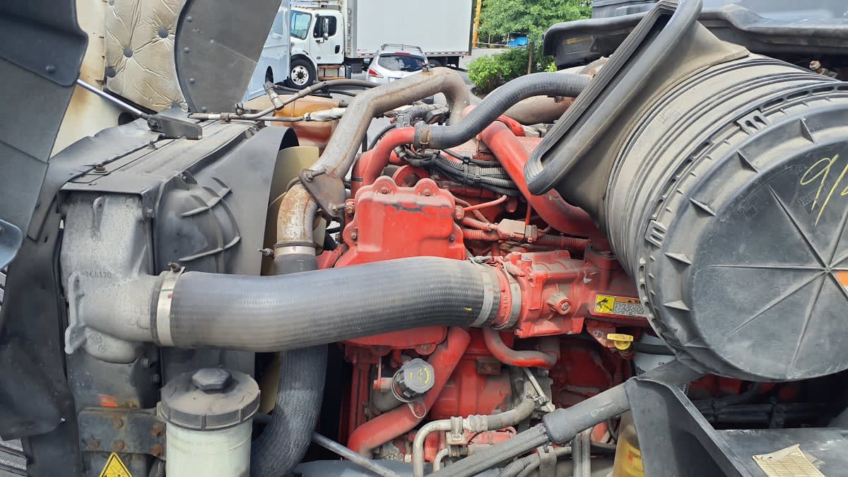 2016 International ProStar in Norwood, MA — photo 8