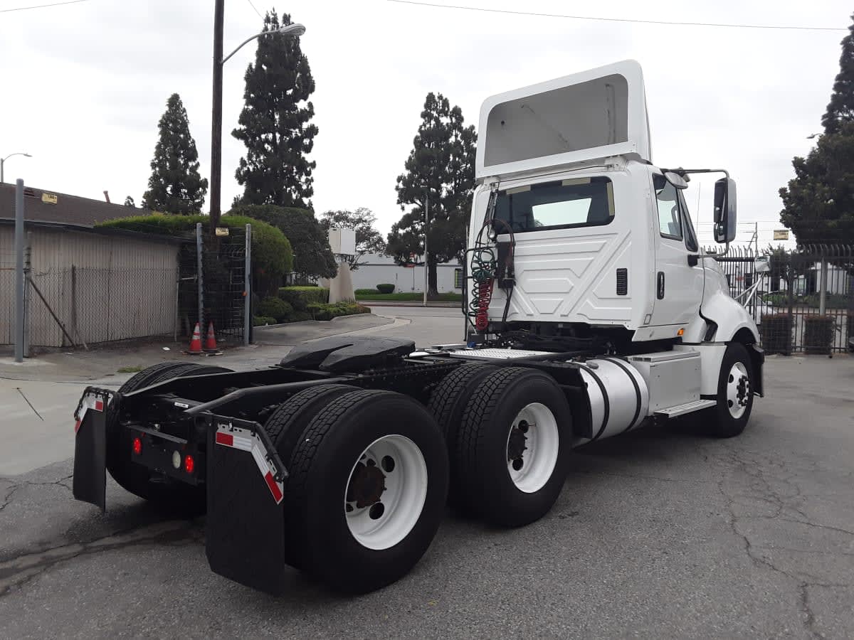 2016 International ProStar in Montebello, CA — photo 4
