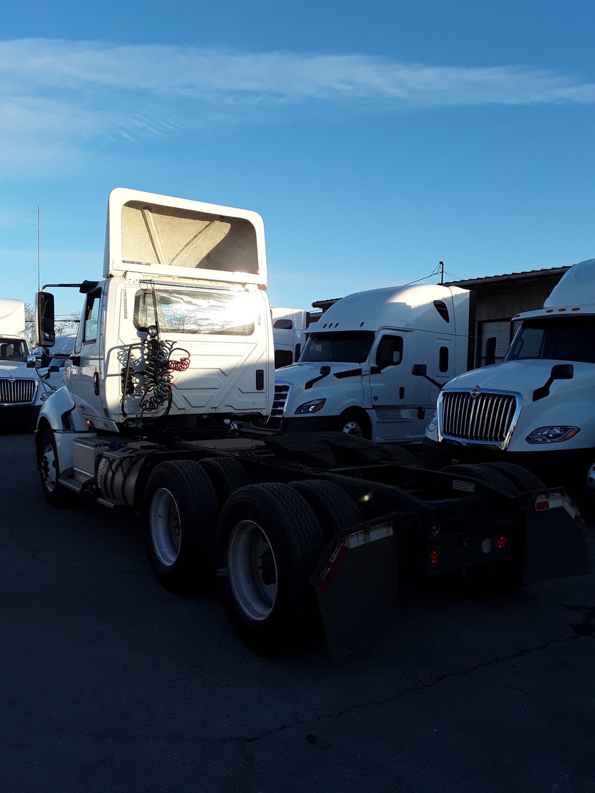 2016 Navistar International PROSTAR 652305