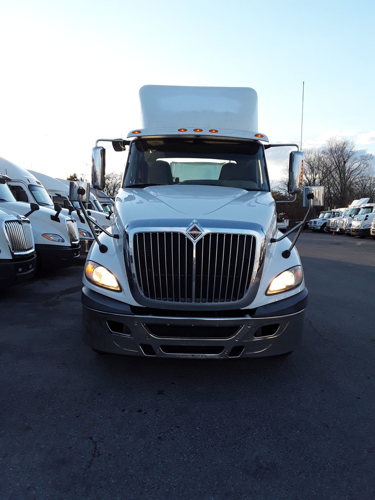 2016 Navistar International PROSTAR 652305