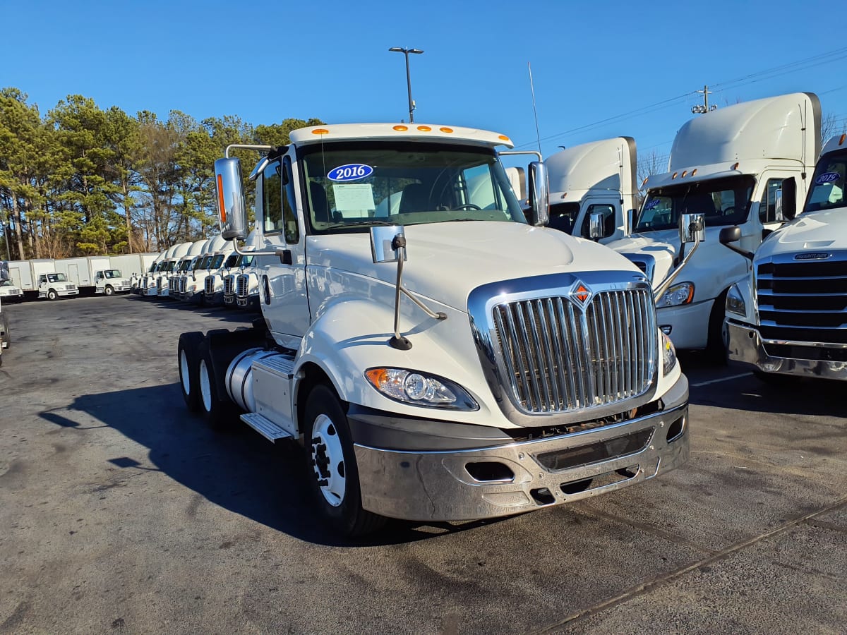 2016 Navistar International PROSTAR 652318