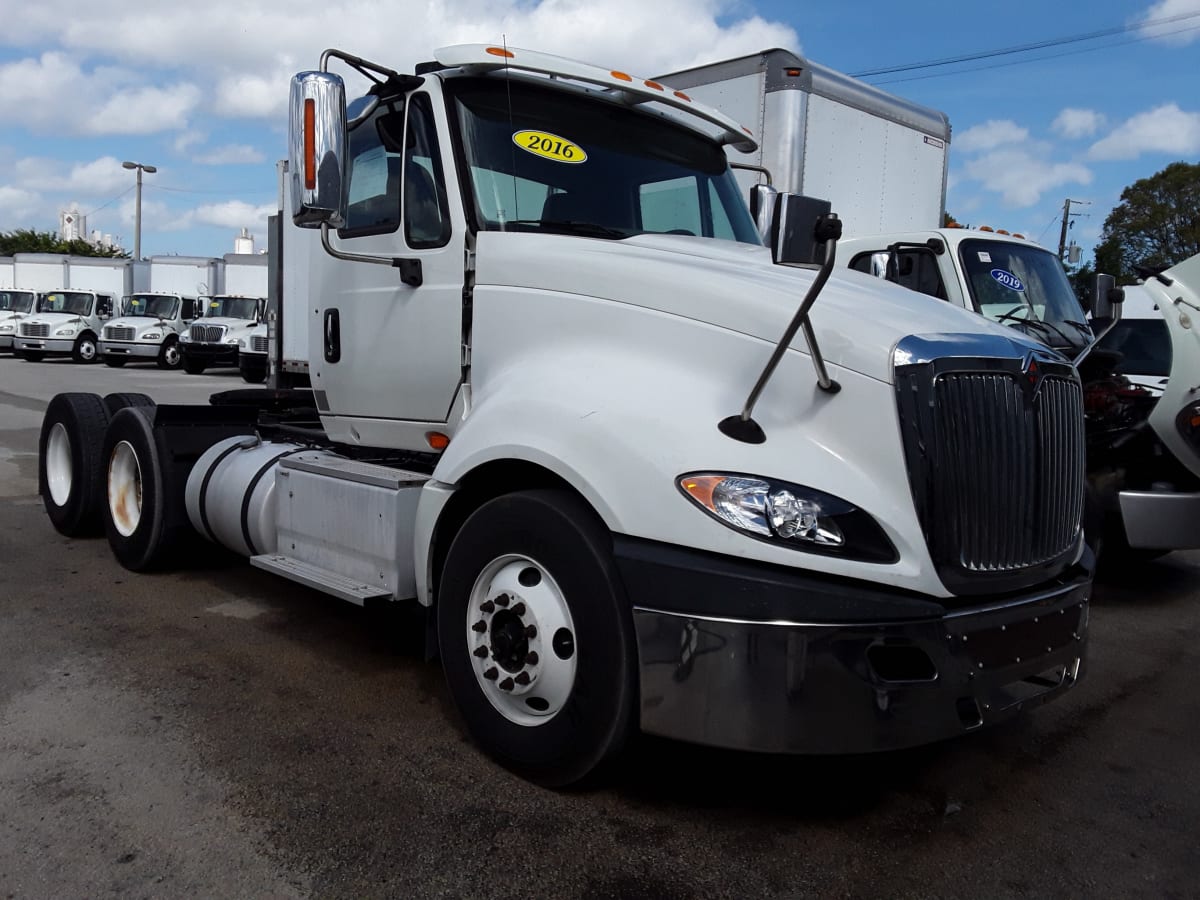 2016 Navistar International PROSTAR 652446