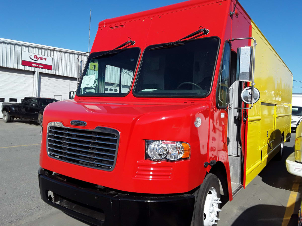 2016 Frtlr Custom Chassis Corp MT55 652509