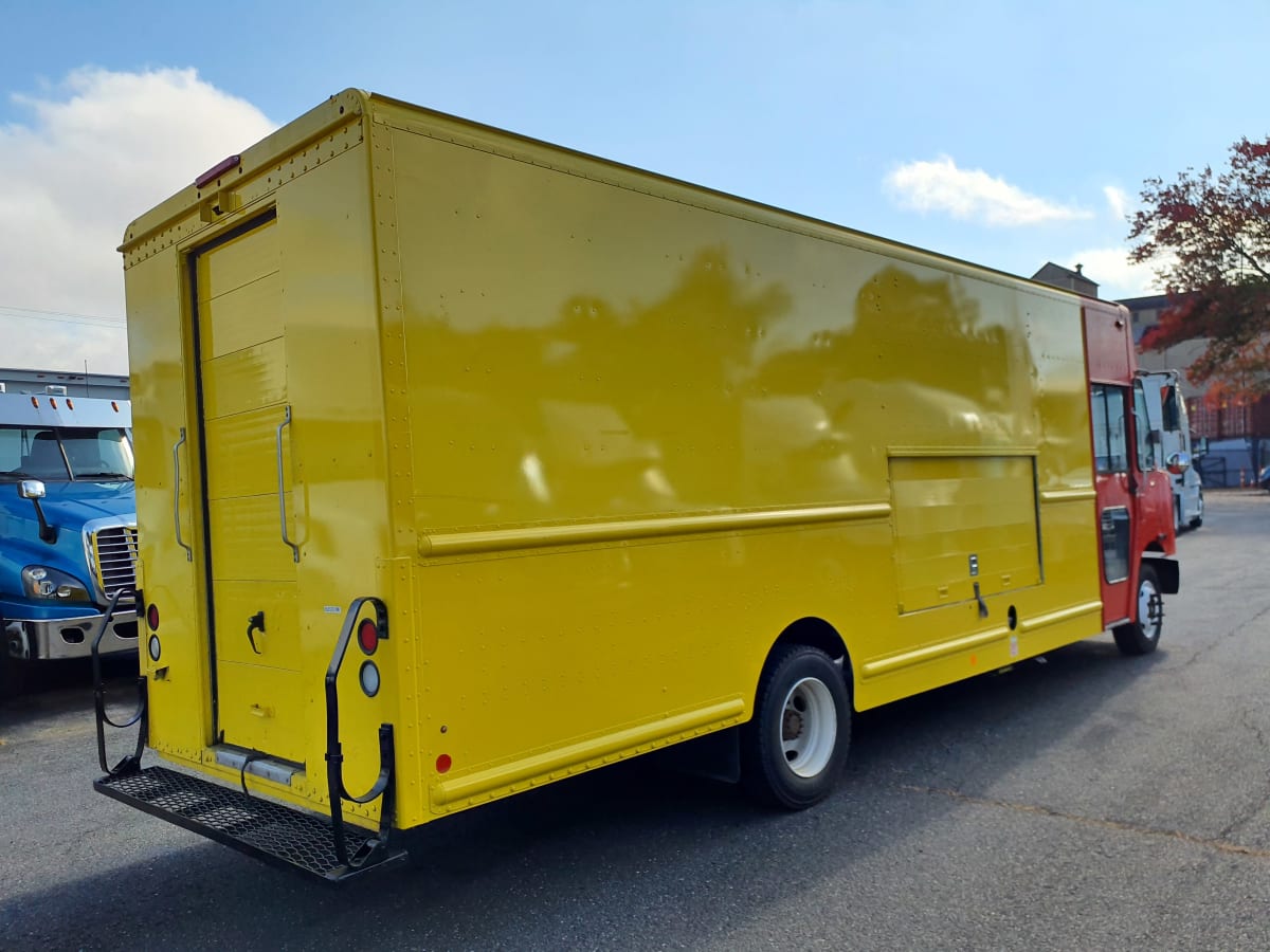 2016 Frtlr Custom Chassis Corp MT55 652525