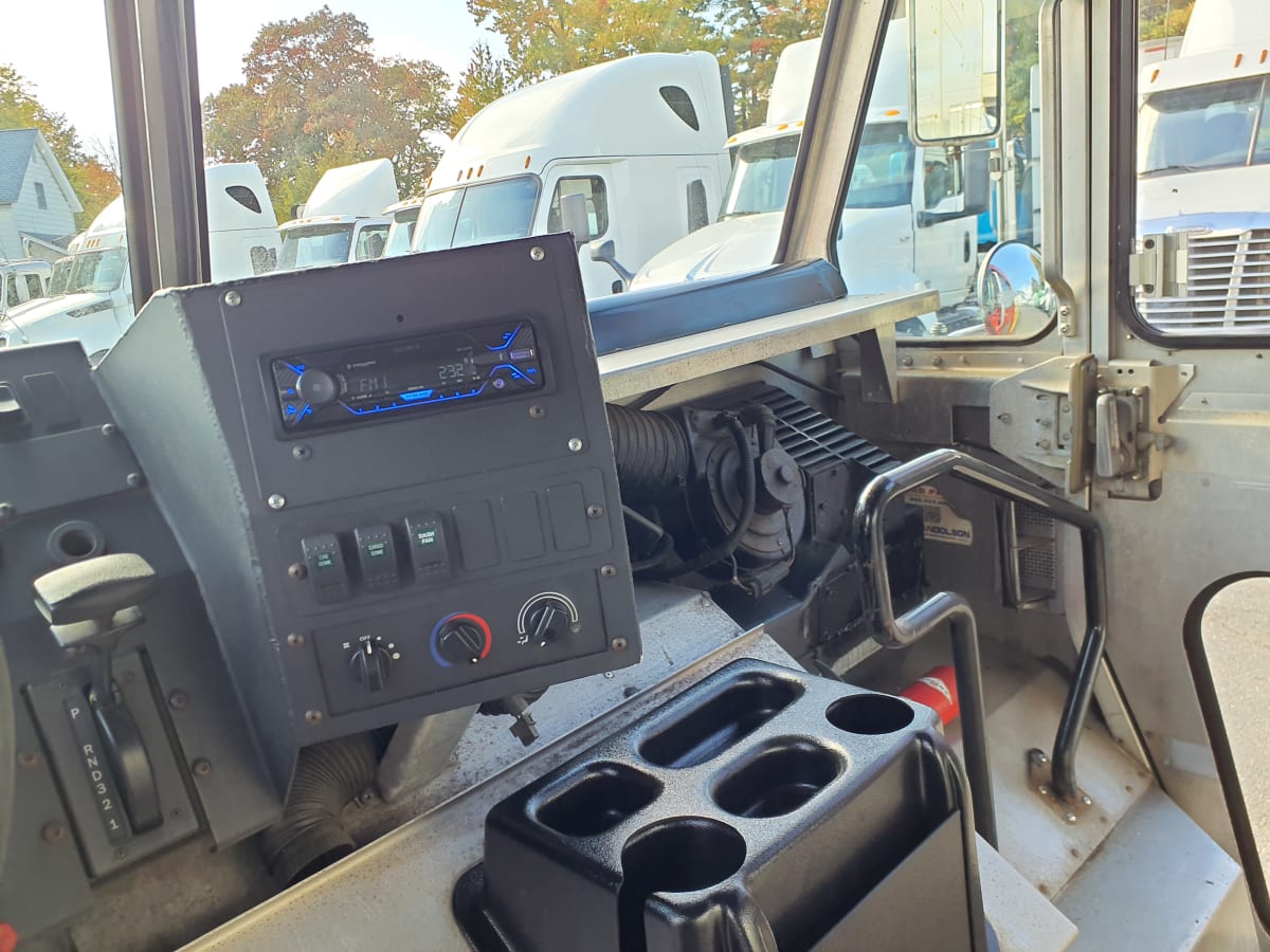 2016 Frtlr Custom Chassis Corp MT55 652525