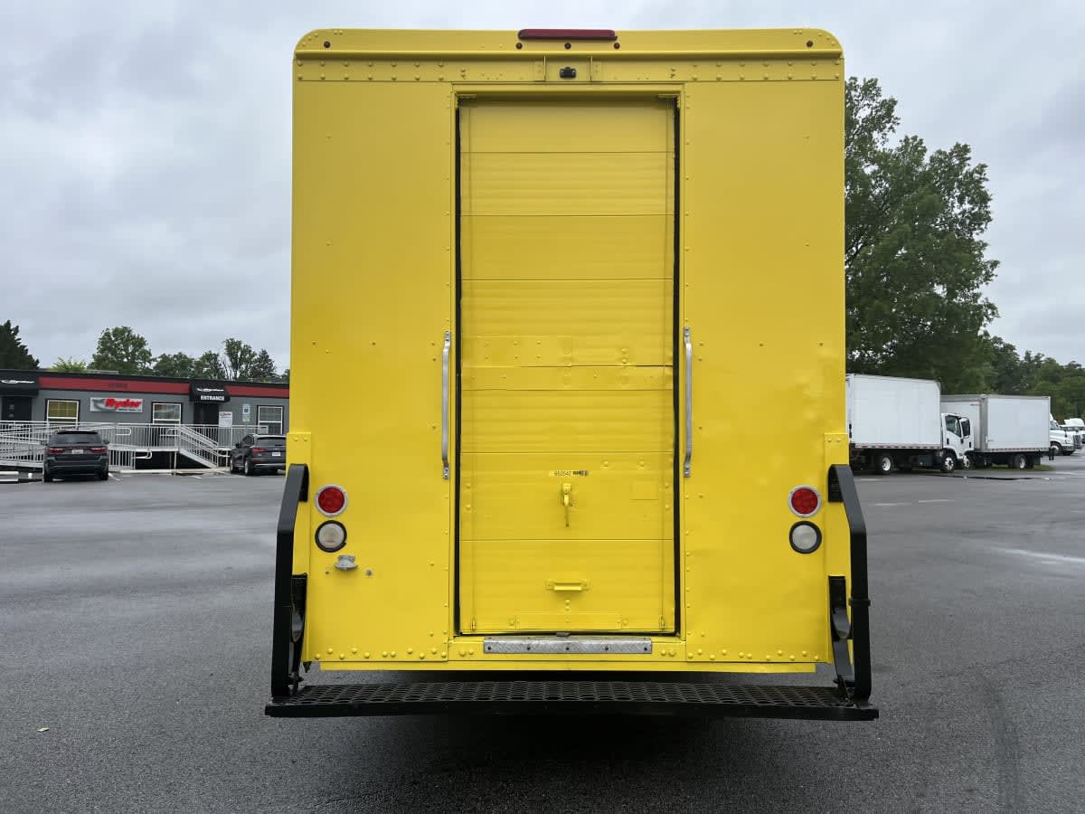 2016 Frtlr Custom Chassis Corp MT55 652542