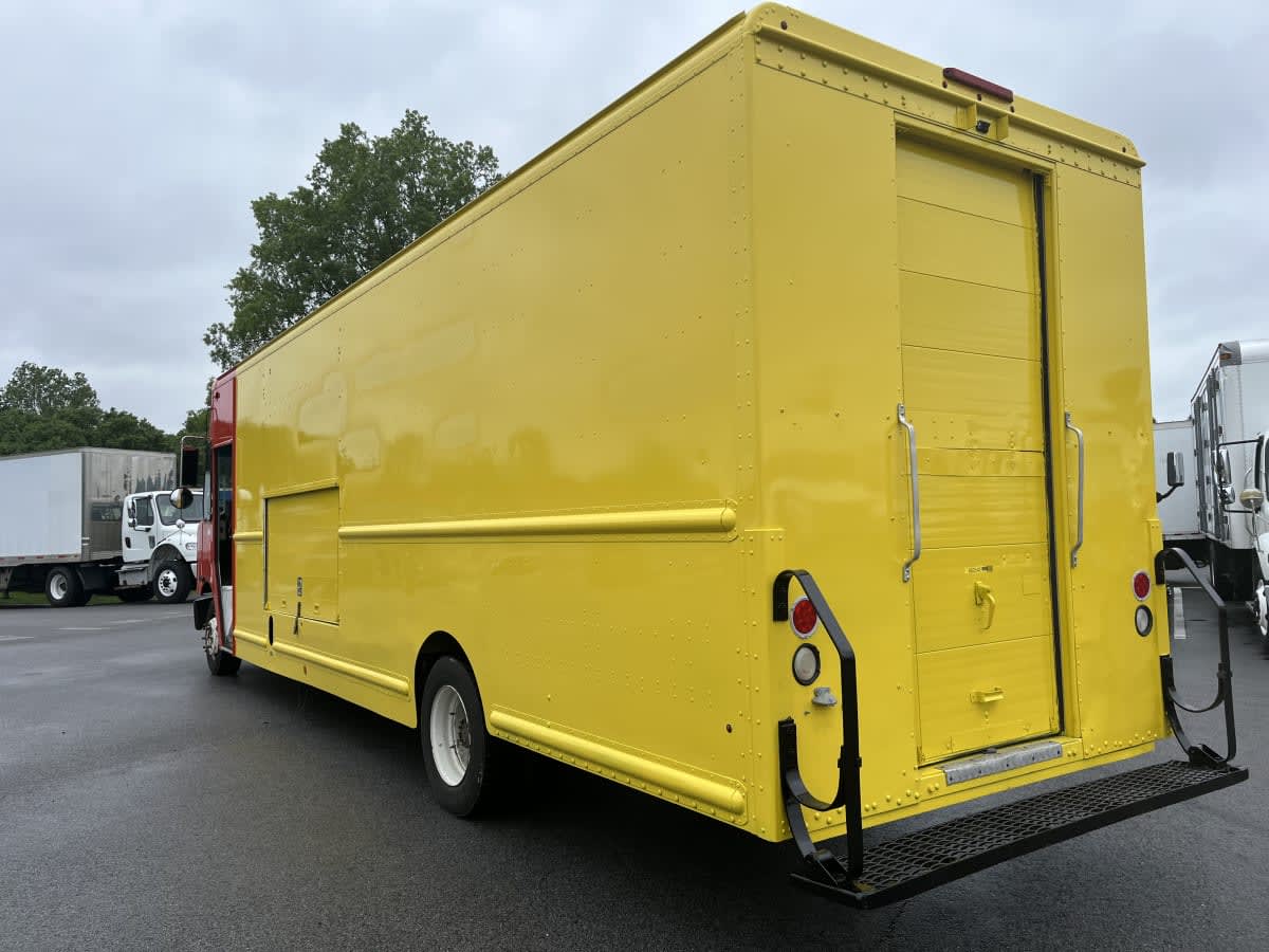 2016 Frtlr Custom Chassis Corp MT55 652542