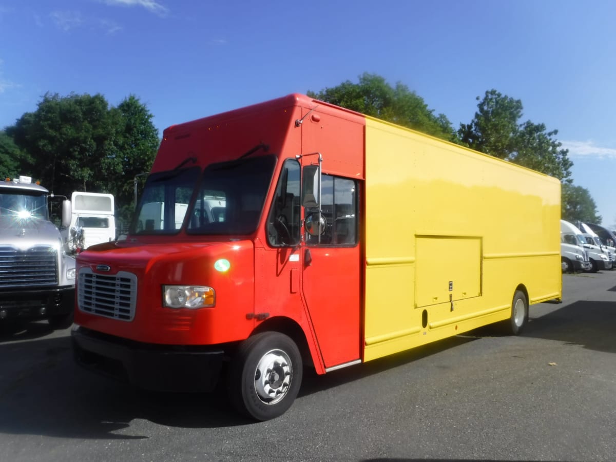 2016 Frtlr Custom Chassis Corp MT55 652569