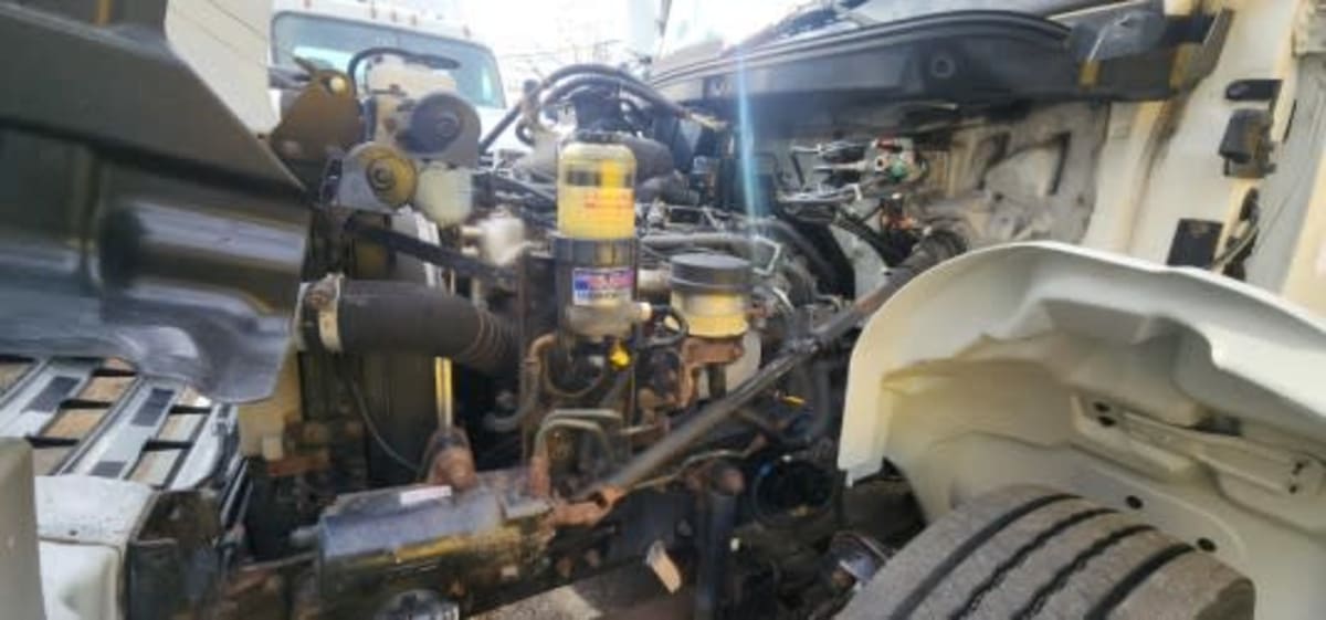 2016 Hino 268 652626