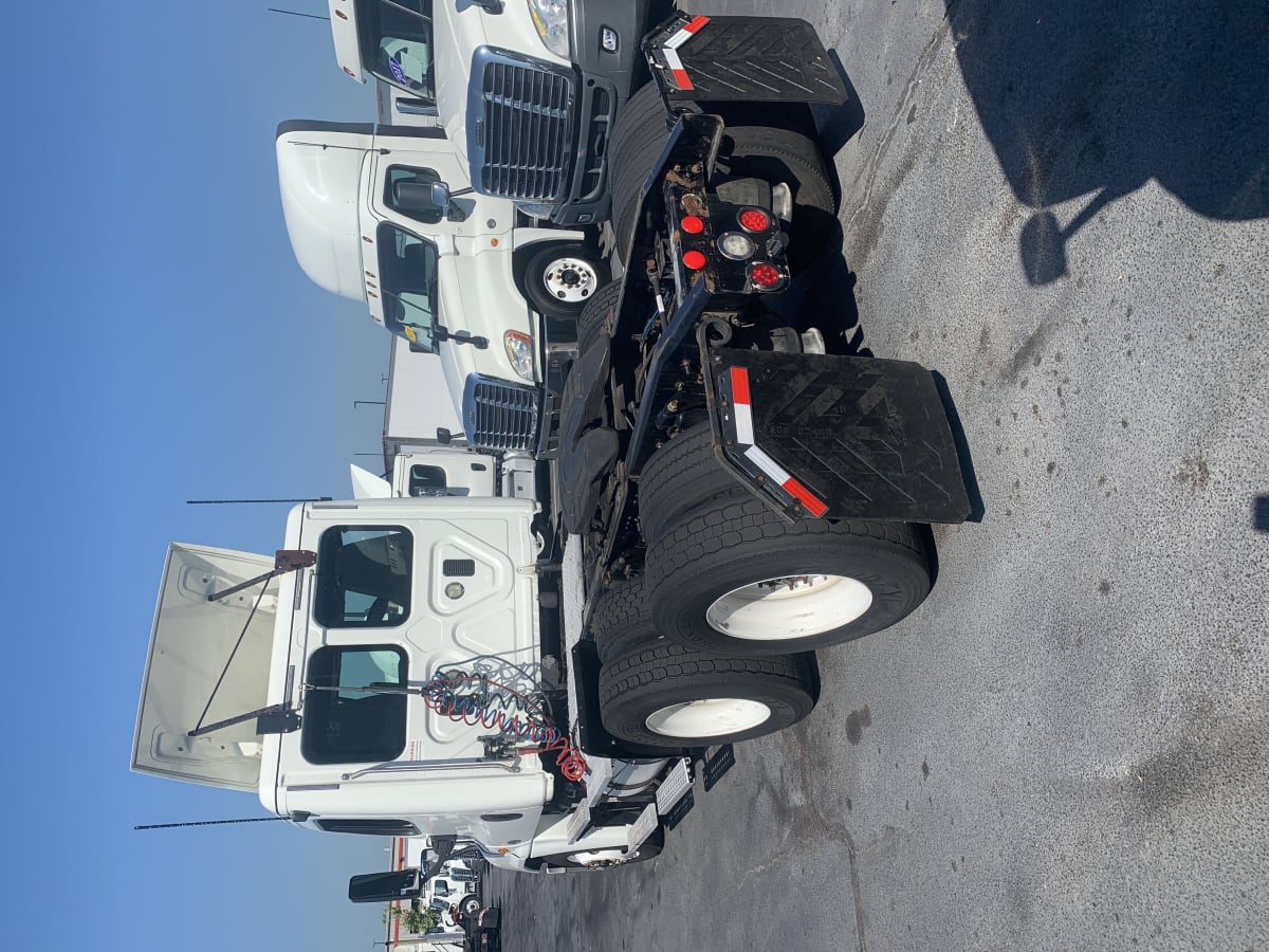 2016 Freightliner/Mercedes CASCADIA 125 652723