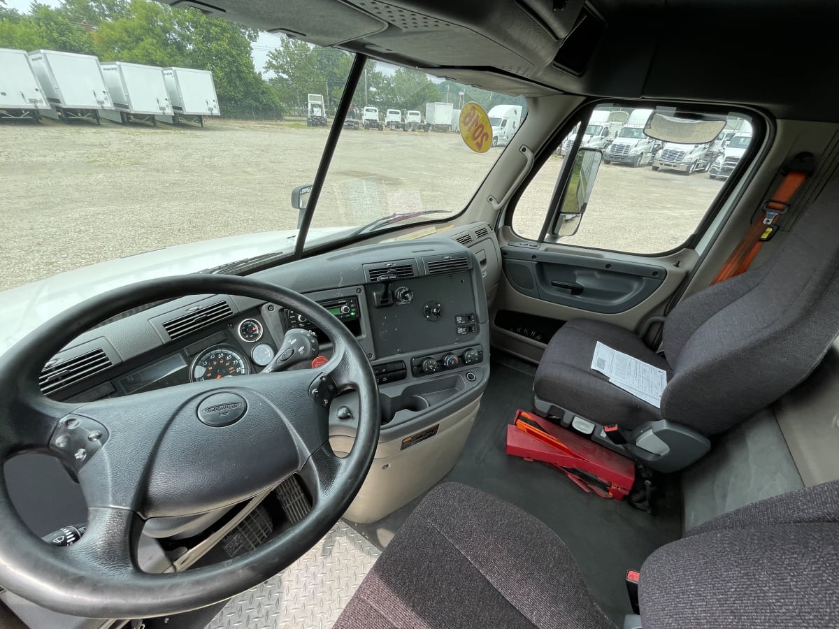 2016 Freightliner/Mercedes CASCADIA 125 652748