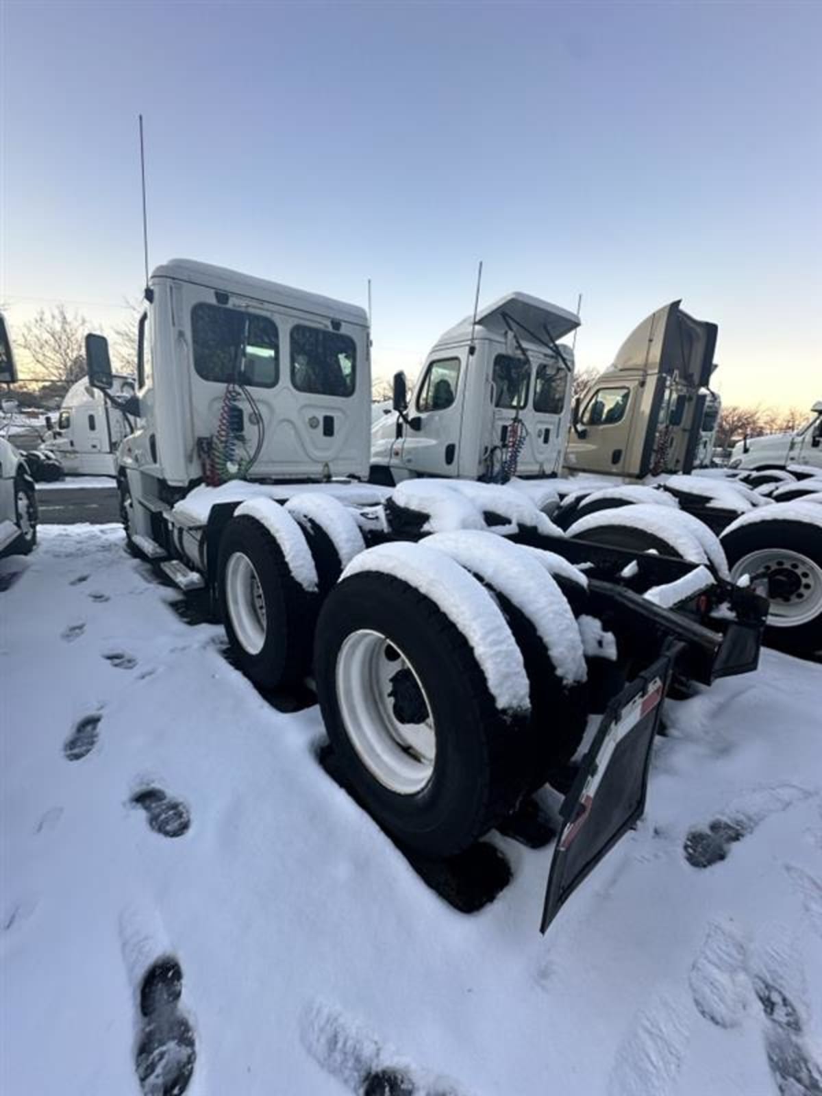 2016 Freightliner/Mercedes CASCADIA 125 652750