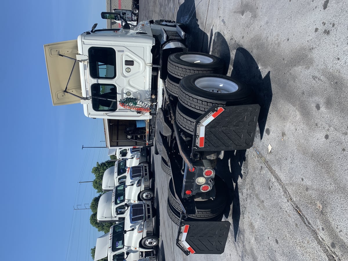 2016 Freightliner/Mercedes CASCADIA 125 652771